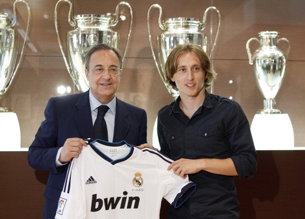 Modric sẽ chính thức gia nhập sân Bernabeu với bản hợp đồng có thời hạn 5 năm với mức lương khoảng 120 nghìn bảng/tuần.